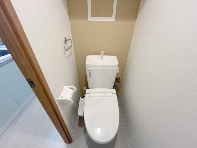 Room image 15