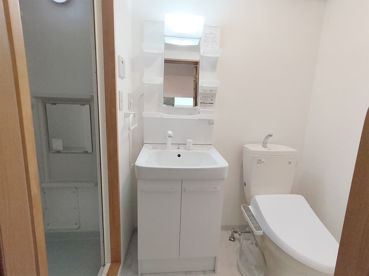 Room image 11