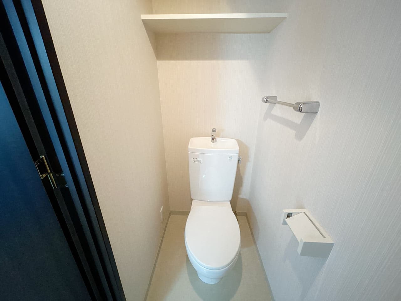 Room image 12