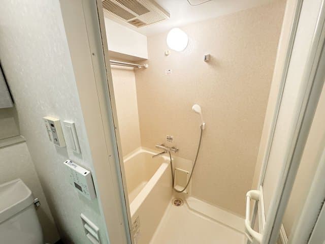 Room image 14