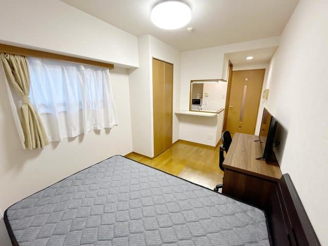 Room image 8