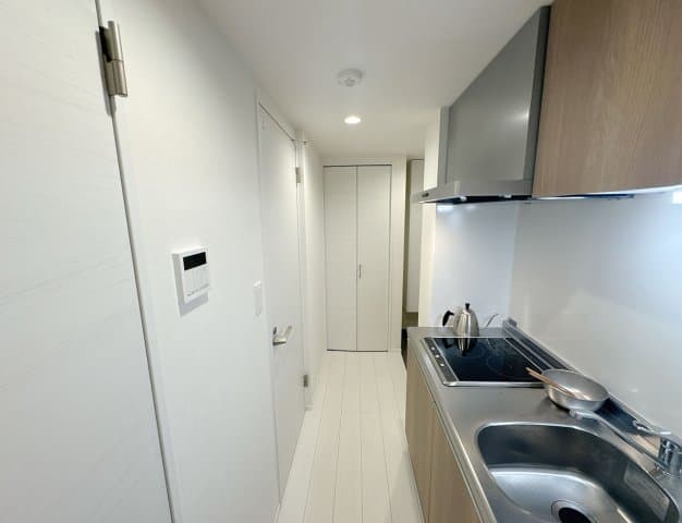 Room image 12