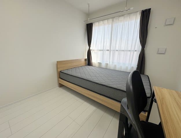 Room image 8