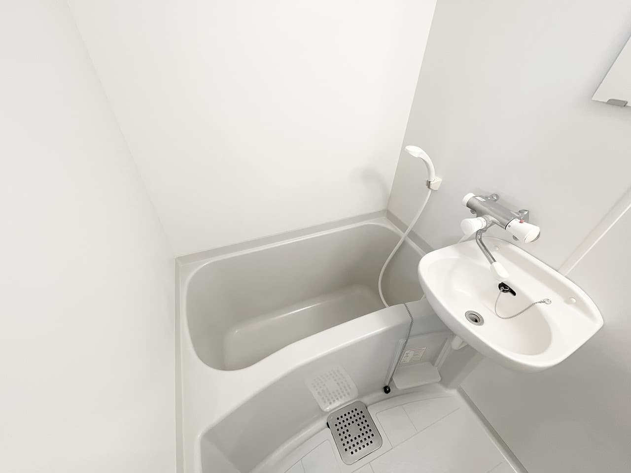 Room image 15