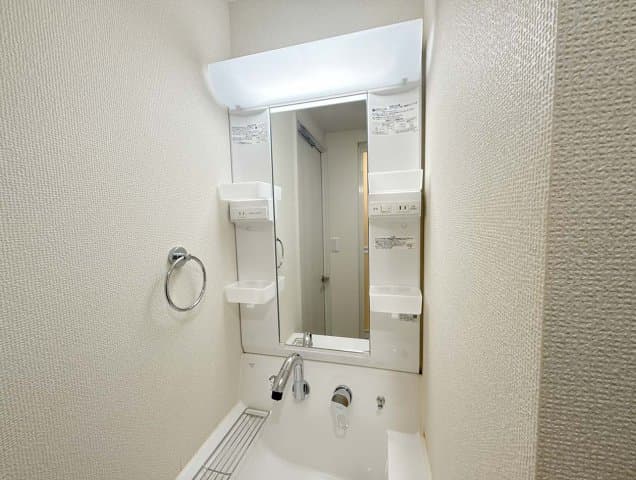 Room image 13