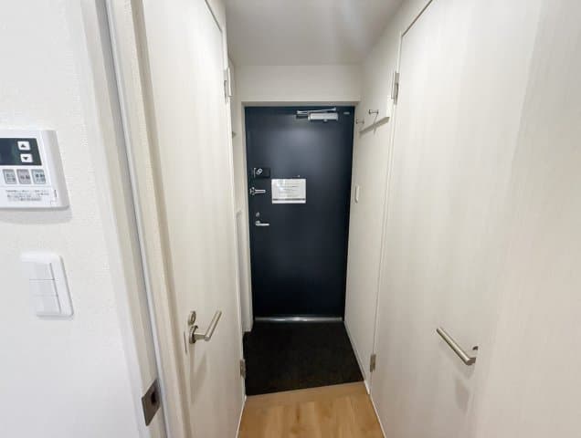 Room image 16