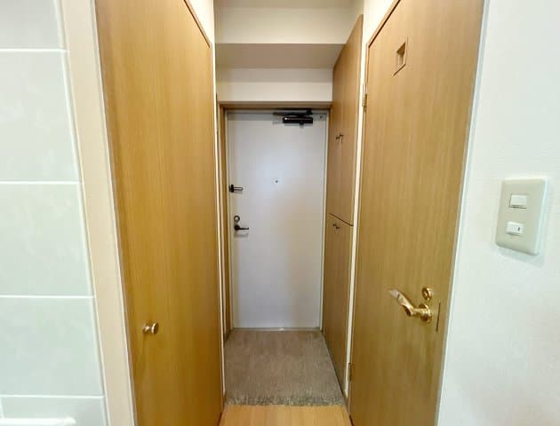 Room image 16