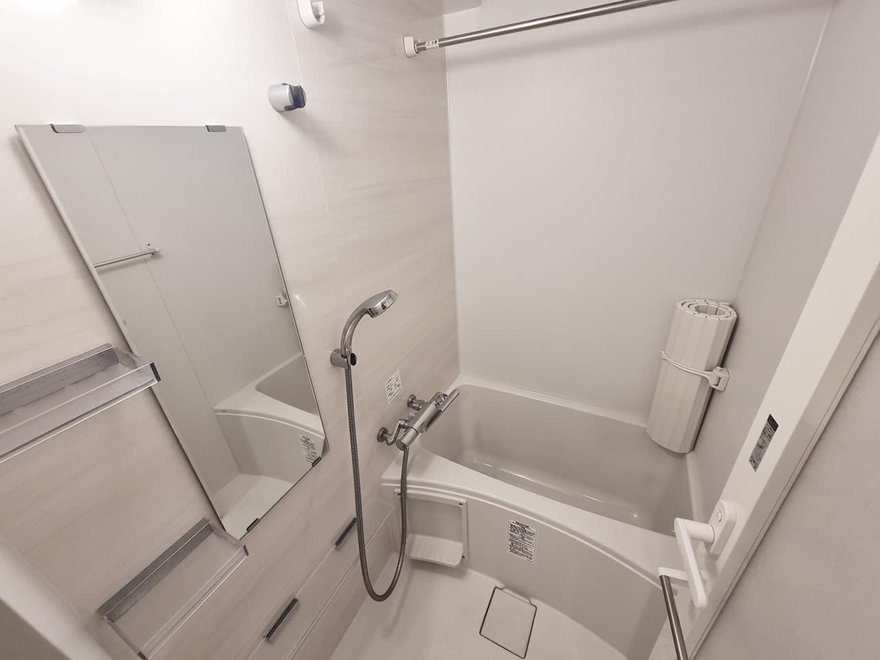 Room image 16
