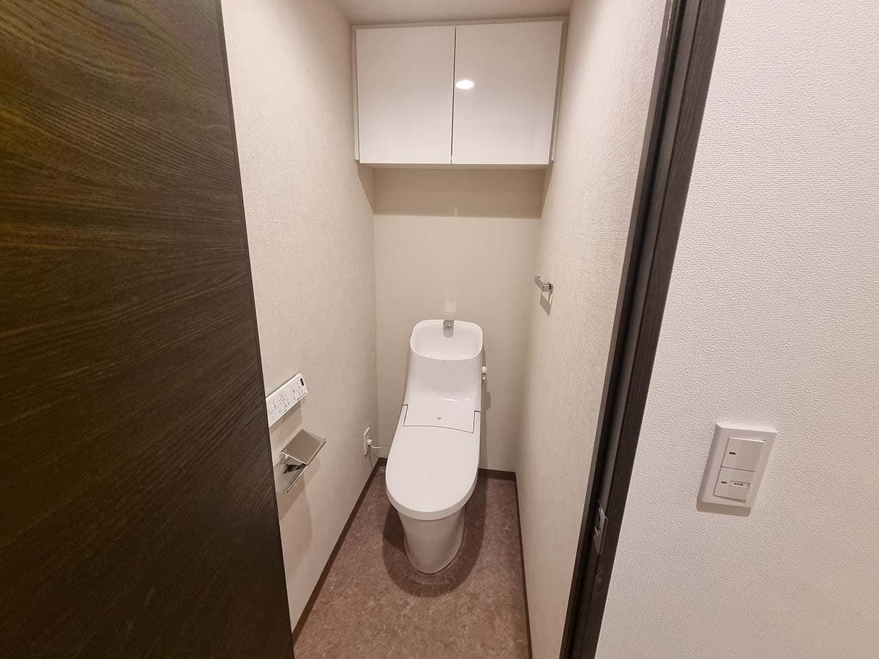Room image 12