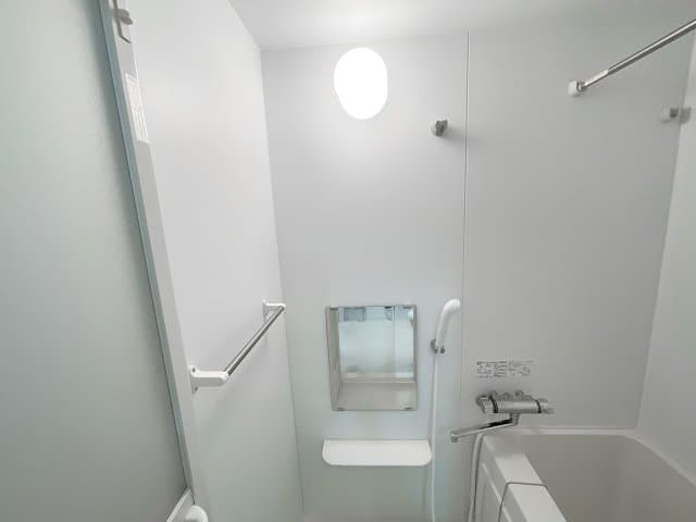 Room image 13
