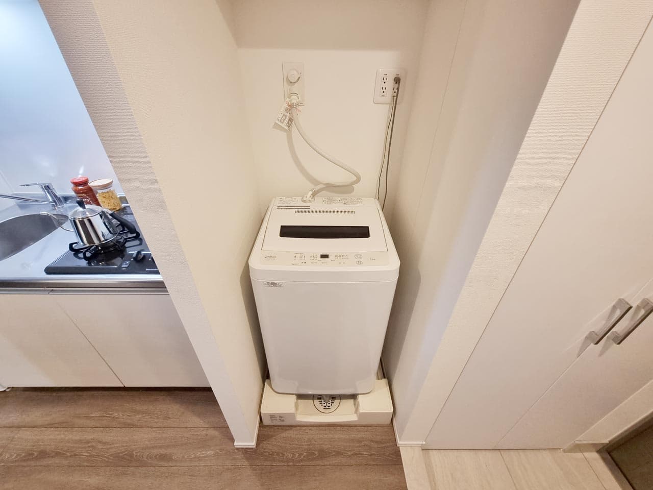 Room image 12