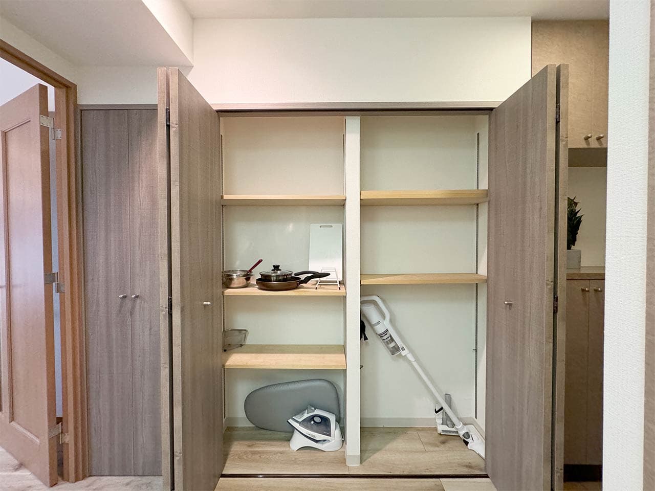 Room image 11