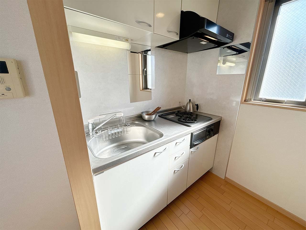 Room image 12
