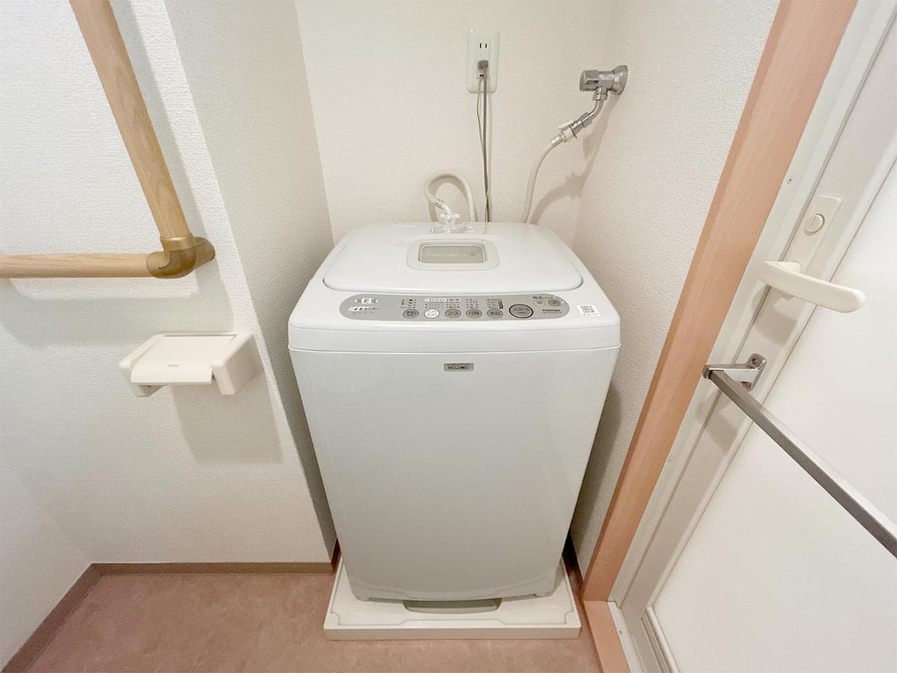 Room image 13