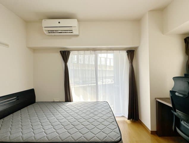 Room image 8