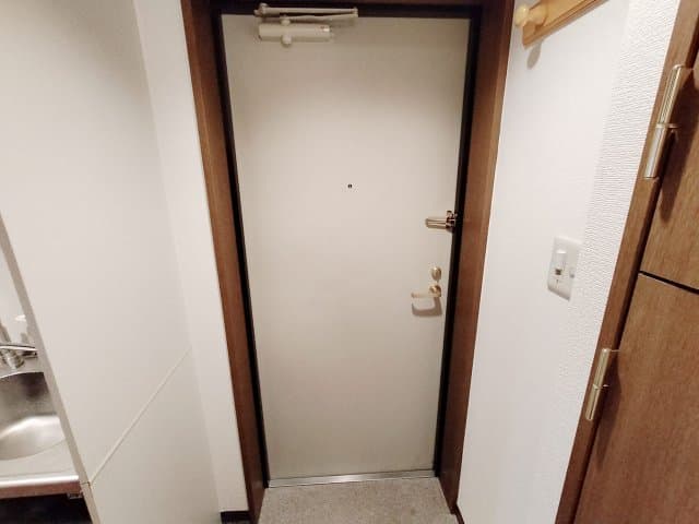 Room image 15
