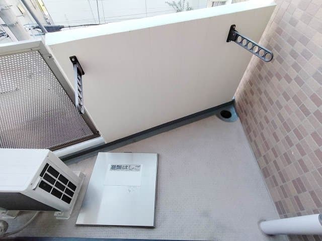 Room image 16