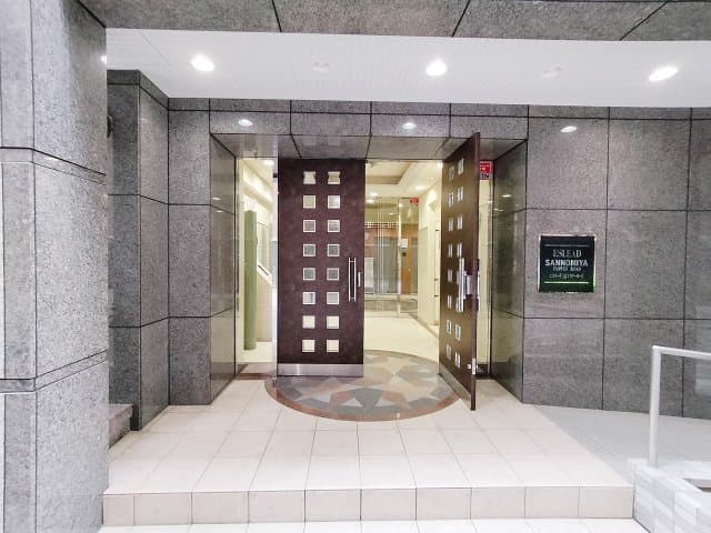 Room image 15