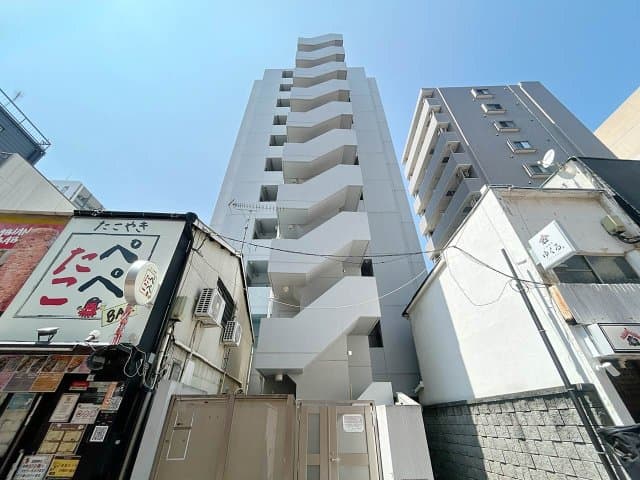 Main Image