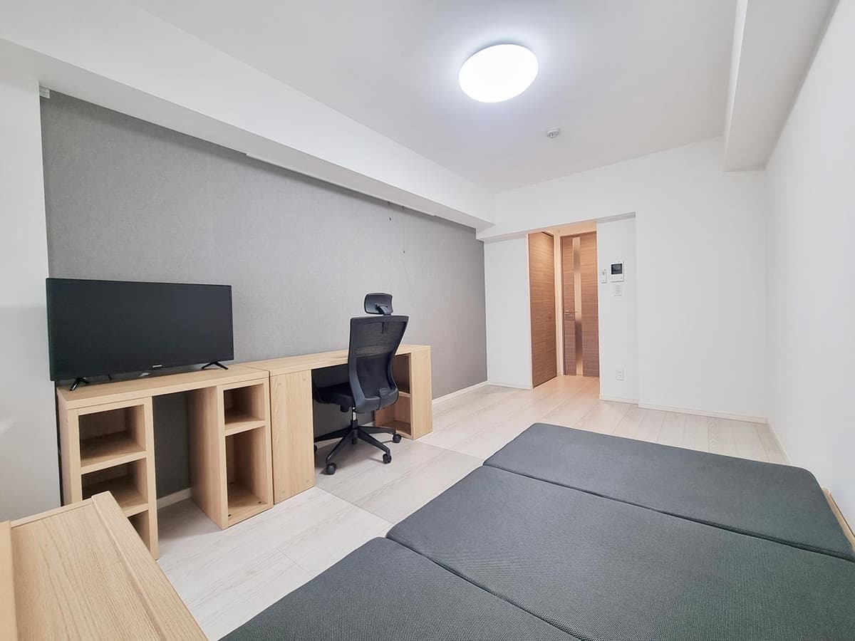 Room image 8