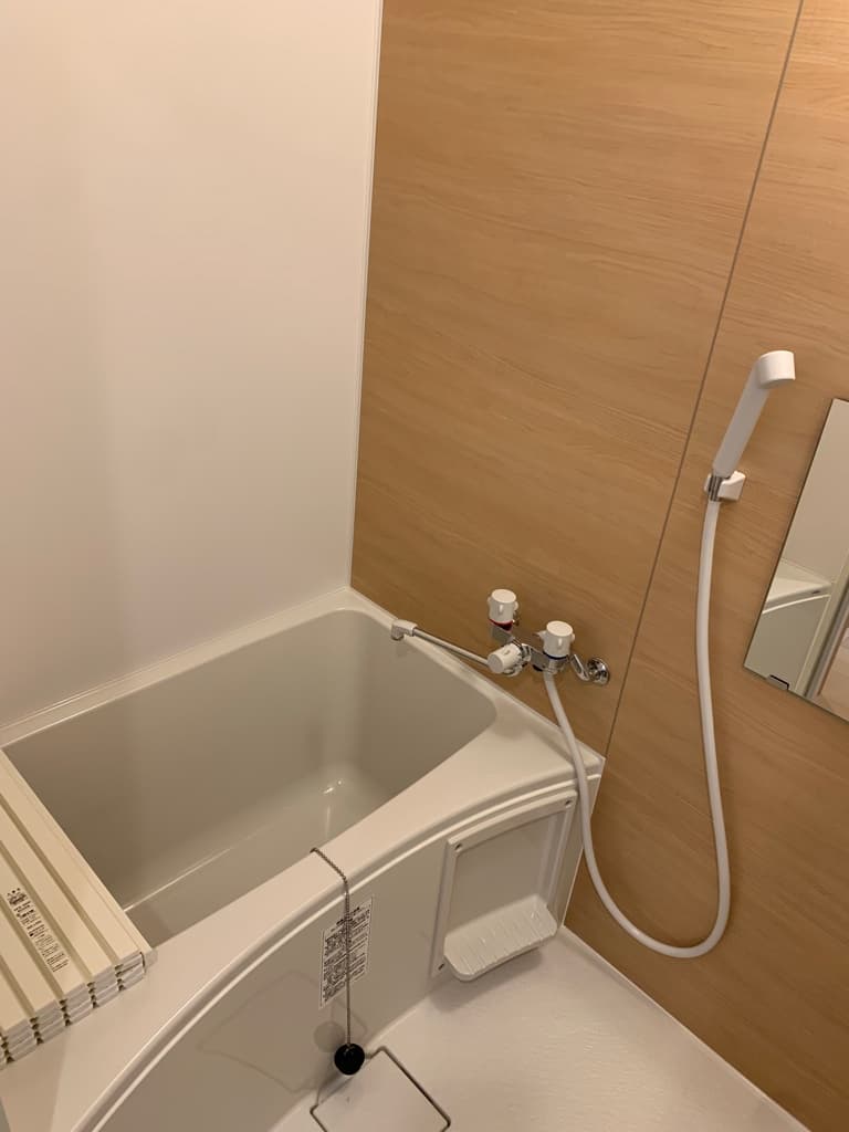 Room image 8