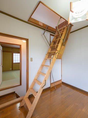 Room image 10