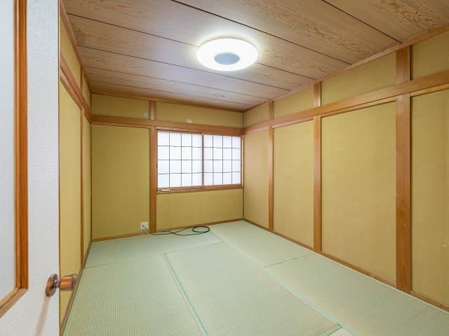 Room image 14