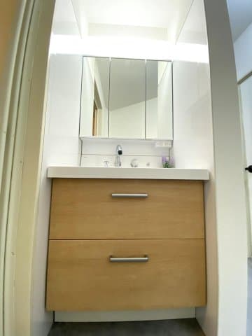 Room image 8