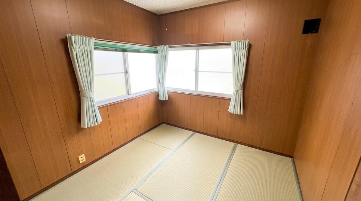 Room image 10