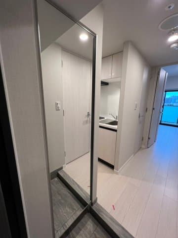 Room image 8