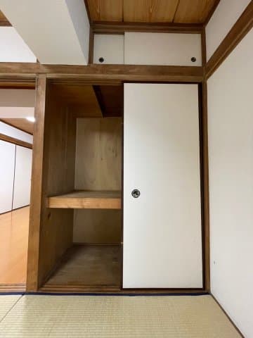 Room image 13