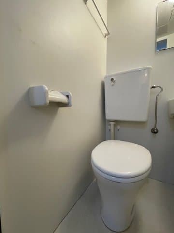 Room image 16