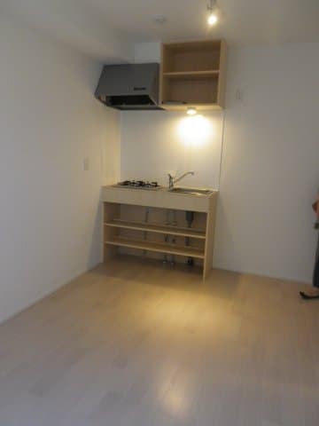 Room image 10