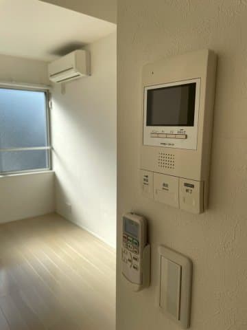 Room image 12