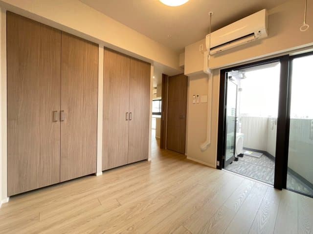 Room image 12
