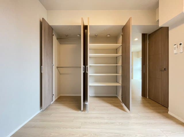 Room image 13