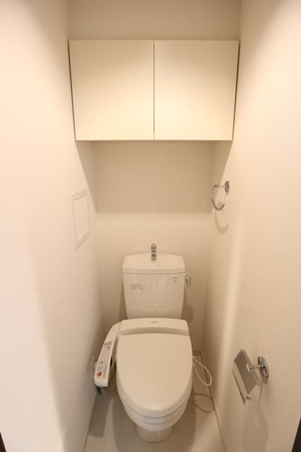 Room image 10