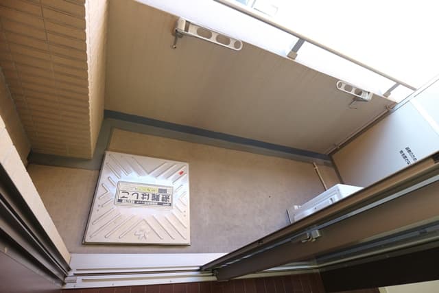 Room image 11