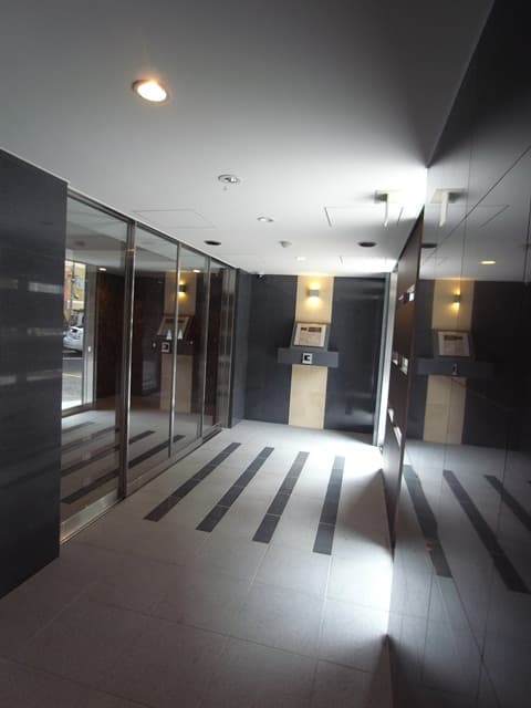 Room image 13