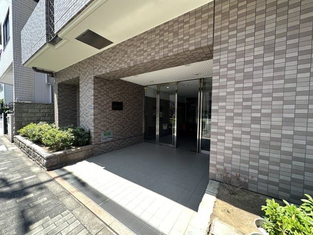 Room image 12