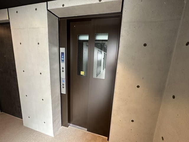 Room image 13