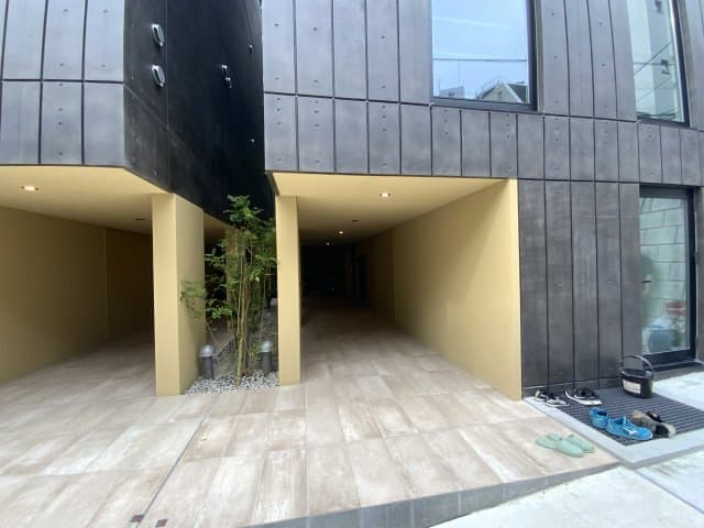 Room image 9