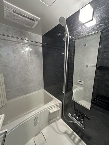 Room image 11