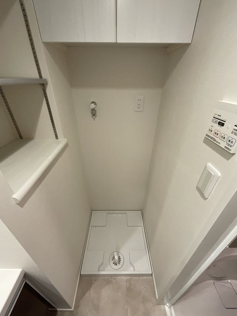 Room image 10