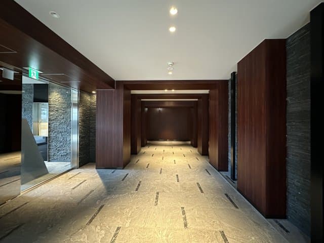 Room image 12