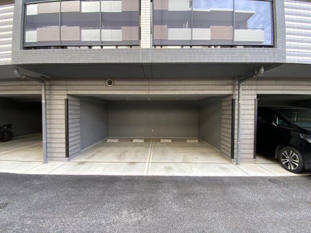 Room image 13