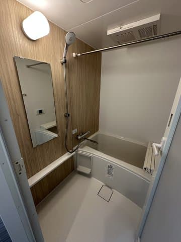 Room image 8