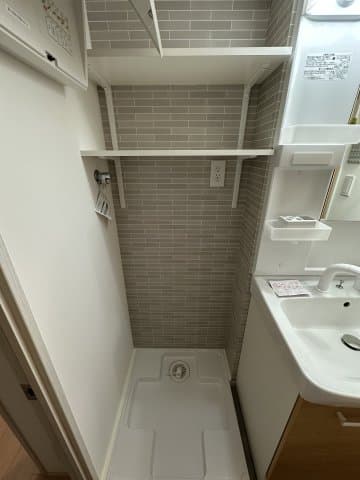 Room image 12