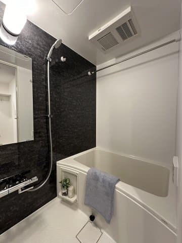 Room image 8