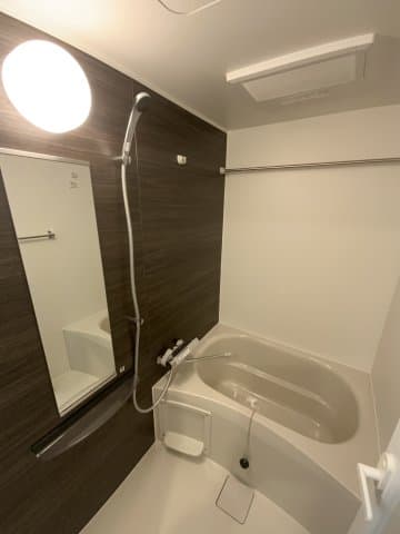 Room image 10